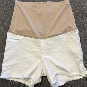 White denim maternity shorts